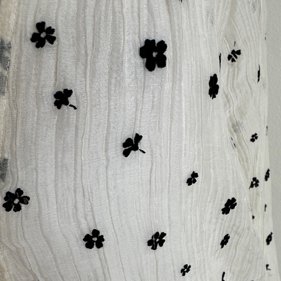 LOFT Cream Blouse with Black Floral Pattern - Picture 2 of 7